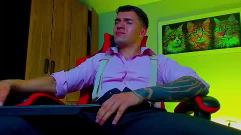 Snapshot of alpha_dominus_ chatting on September 23, 4:48 am alpha_dominus_ online show from September 23, 4:48 am