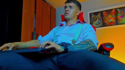 Snapshot of alpha_dominus_ chatting on September 28, 5:13 am alpha_dominus_ online show from September 28, 5:13 am