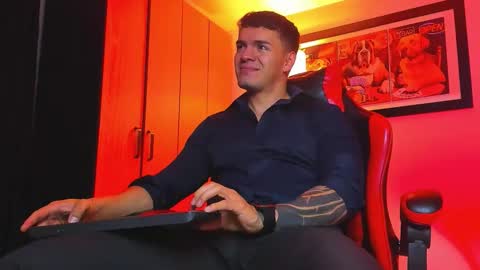 Snapshot of alpha_dominus_ chatting on December 1, 3:44 am alpha_dominus_ online show from December 1, 3:44 am