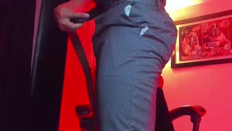 Snapshot of alpha_dominus_ chatting on December 14, 4:29 am alpha_dominus_ online show from December 14, 4:29 am