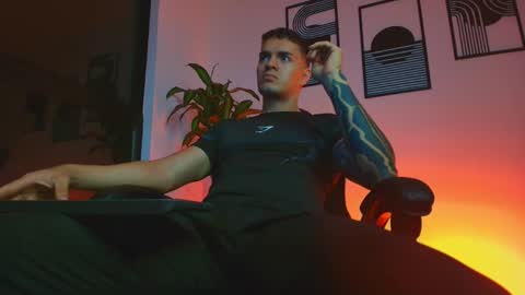 Snapshot of alpha_dominus_ chatting on April 29, 3:54 am alpha_dominus_ online show from April 29, 3:54 am