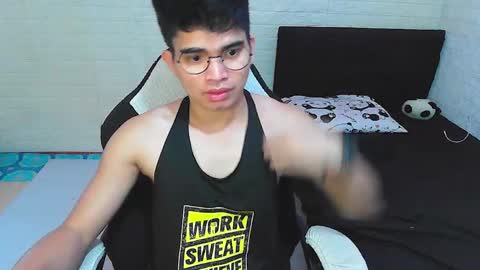 Snapshot of alpha_rider chatting on November 6, 6:03 am Angelo online show from November 6, 6:03 am