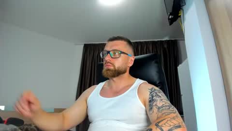 Alphaalexxx Lets reach Me 100 thumbs up online show from July 7, 4:33 pm