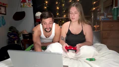 Snapshot of alphadomcole chatting on December 3, 4:53 am alphadomcole online show from December 3, 4:53 am