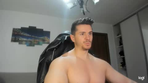 Snapshot of alphagodleatherking92 chatting on December 8, 4:18 pm LeatherMaster online show from December 8, 4:18 pm