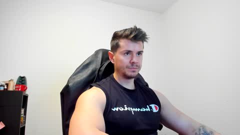 Snapshot of alphagodleatherking92 chatting on January 20, 6:21 pm LeatherMaster online show from January 20, 6:21 pm