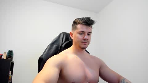 Snapshot of alphagodleatherking92 chatting on January 26, 7:53 am LeatherMaster online show from January 26, 7:53 am