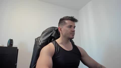 Snapshot of alphagodleatherking92 chatting on November 3, 7:53 am LeatherMaster online show from November 3, 7:53 am