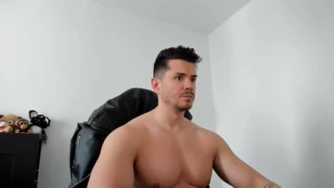 Snapshot of alphagodleatherking92 chatting on March 27, 10:59 am LeatherMaster online show from March 27, 10:59 am