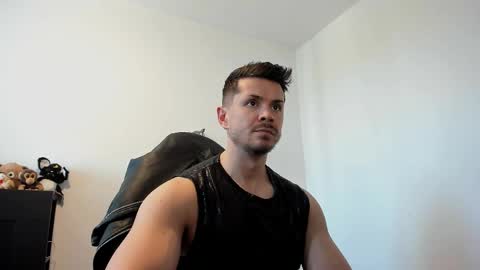 Snapshot of alphagodleatherking92 chatting on May 26, 12:23 pm LeatherMaster online show from May 26, 12:23 pm