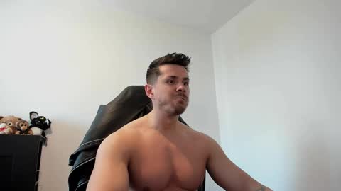 Snapshot of alphagodleatherking92 chatting on May 29, 1:31 pm LeatherMaster online show from May 29, 1:31 pm