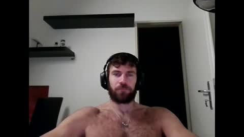 alphah_hunk online show from November 1, 9:28 pm