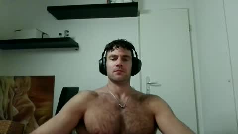 alphah_hunk online show from November 8, 9:13 pm
