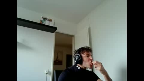 alphah_hunk online show from March 29, 1:44 pm