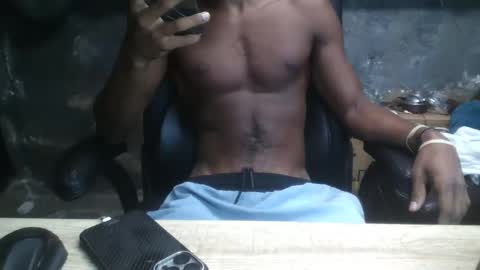 Snapshot of alphamvf chatting on October 16, 1:17 am alphamvf online show from October 16, 1:17 am