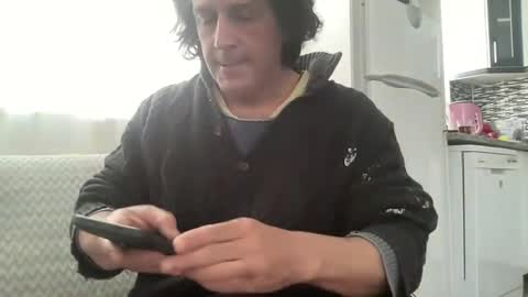 AlphAndre online show from February 5, 10:30 am