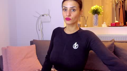 Michelle online show from February 1, 8:40 pm