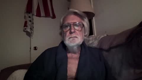 AlphaUniform online show from December 9, 12:51 pm