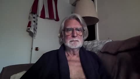 AlphaUniform online show from December 18, 3:55 pm