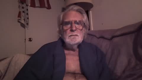 AlphaUniform online show from January 21, 2:54 am