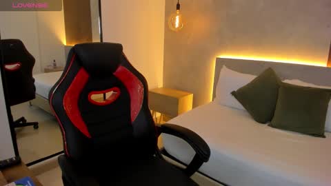 A L T A I R  online show from December 5, 7:32 pm