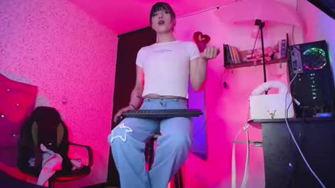 Snapshot of altair_x chatting on October 14, 9:04 pm altair_x online show from October 14, 9:04 pm