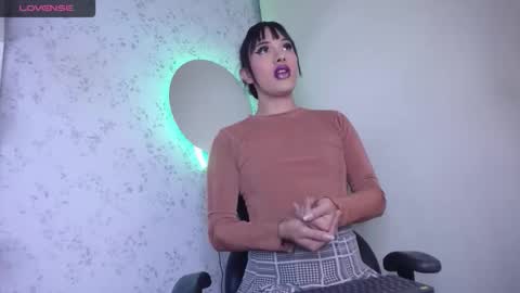 Snapshot of altair_x chatting on November 13, 9:47 pm altair_x online show from November 13, 9:47 pm