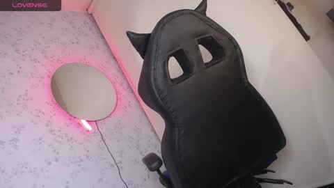 Snapshot of altair_x chatting on November 15, 8:27 pm altair_x online show from November 15, 8:27 pm