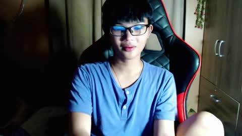Snapshot of althea_ii chatting on May 7, 9:31 pm Althea online show from May 7, 9:31 pm