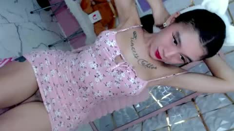 Snapshot of althea_solace69 chatting on July 2, 8:15 pm Chloe- DONT FORGET TO FOLLOW MElets getting to know each other and make some love and fun online show from July 2, 8:15 pm