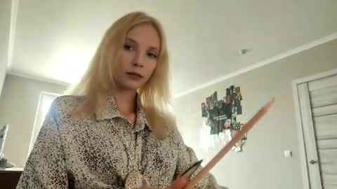 Snapshot of altheadoyel chatting on September 17, 1:13 pm May online show from September 17, 1:13 pm