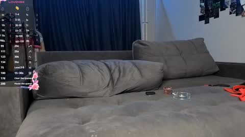 May online show from February 26, 7:35 pm