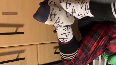 Snapshot of alwshrny23 chatting on February 2, 9:51 am alwshrny23 online show from February 2, 9:51 am