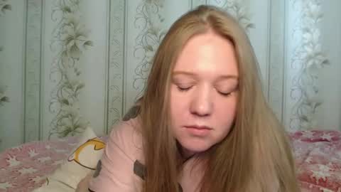 Snapshot of alya764770 chatting on April 30, 7:36 am alya764770 online show from April 30, 7:36 am