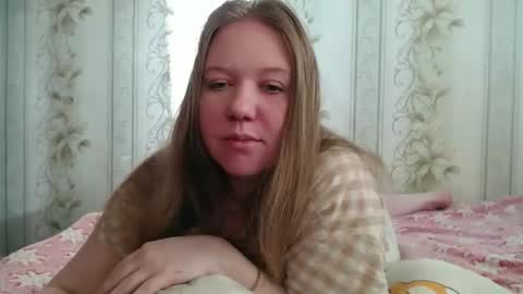 Snapshot of alya764770 chatting on May 3, 12:27 am alya764770 online show from May 3, 12:27 am