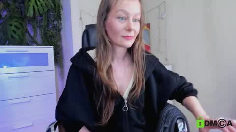 alya__me online show from May 5, 10:34 am