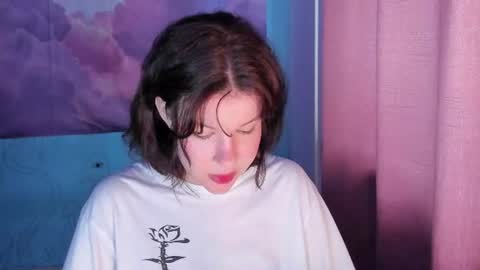 Snapshot of alyaska_yang chatting on July 25, 11:52 am alyaska_yang online show from July 25, 11:52 am