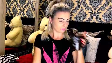 aly online show from December 7, 9:06 am