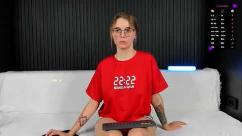 Alena online show from November 23, 4:29 pm