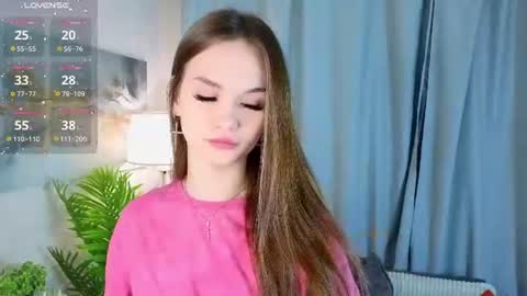 Mona online show from July 18, 4:11 pm