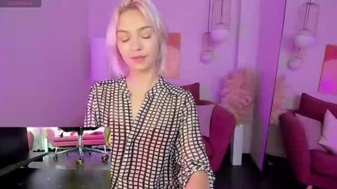 Snapshot of alysiasun chatting on September 14, 2:16 pm Alysia online show from September 14, 2:16 pm