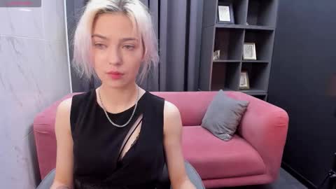 Snapshot of alysiasun chatting on October 3, 2:03 pm Alysia online show from October 3, 2:03 pm