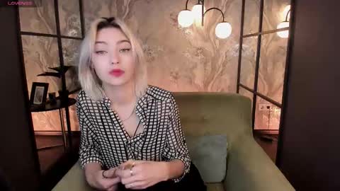 Snapshot of alysiasun chatting on November 8, 2:06 pm Alysia online show from November 8, 2:06 pm