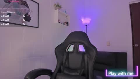 Alyson online show from November 29, 9:34 am