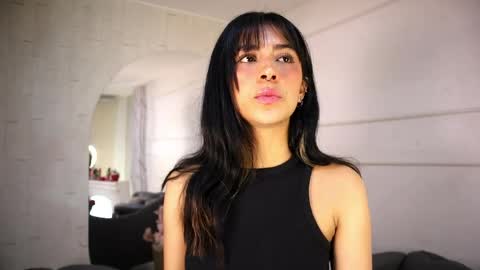 Snapshot of alyssa_joness chatting on May 13, 3:59 am alyssa_joness online show from May 13, 3:59 am