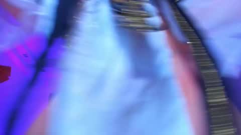 Snapshot of alyssa_smitt chatting on February 21, 2:17 am alyssa_smitt online show from February 21, 2:17 am