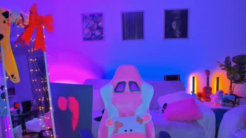 Snapshot of alyssa_smitt chatting on February 27, 1:59 am alyssa_smitt online show from February 27, 1:59 am