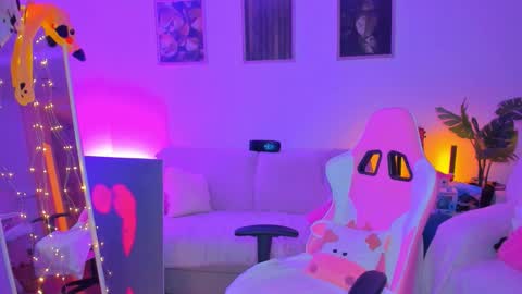 Snapshot of alyssa_smitt chatting on September 17, 10:55 pm alyssa_smitt online show from September 17, 10:55 pm