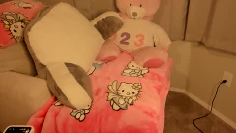 Snapshot of alyssaasianpersuasion21 chatting on January 12, 8:14 pm Alyssa online show from January 12, 8:14 pm