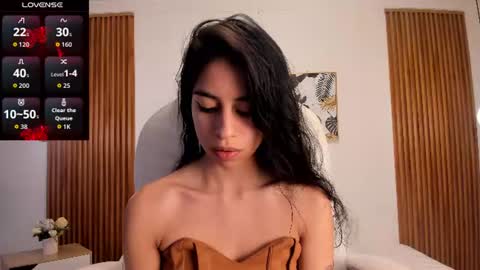 alyssabeauty_ online show from July 24, 9:24 pm